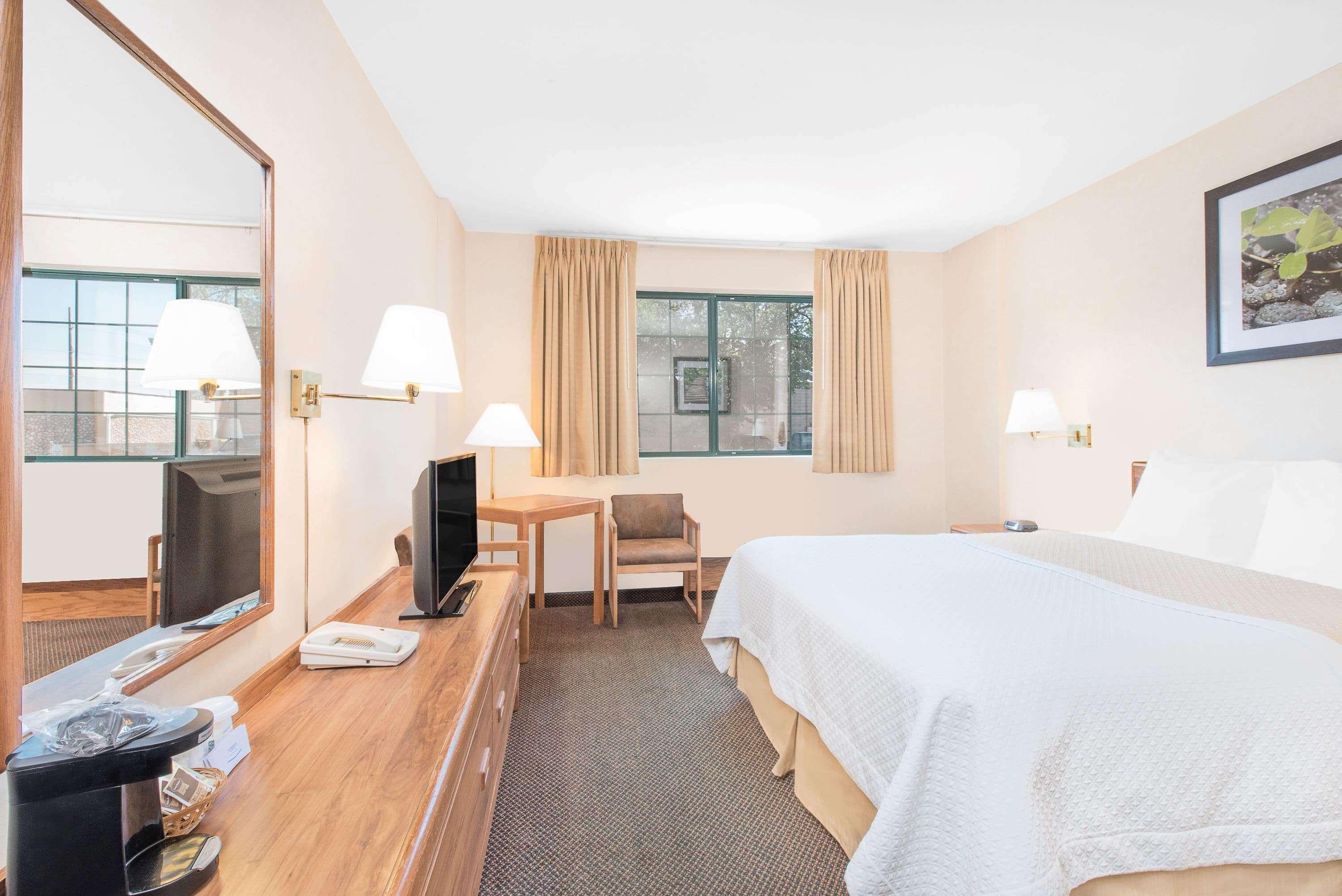 Days Inn By Wyndham West Rapid City Εξωτερικό φωτογραφία
