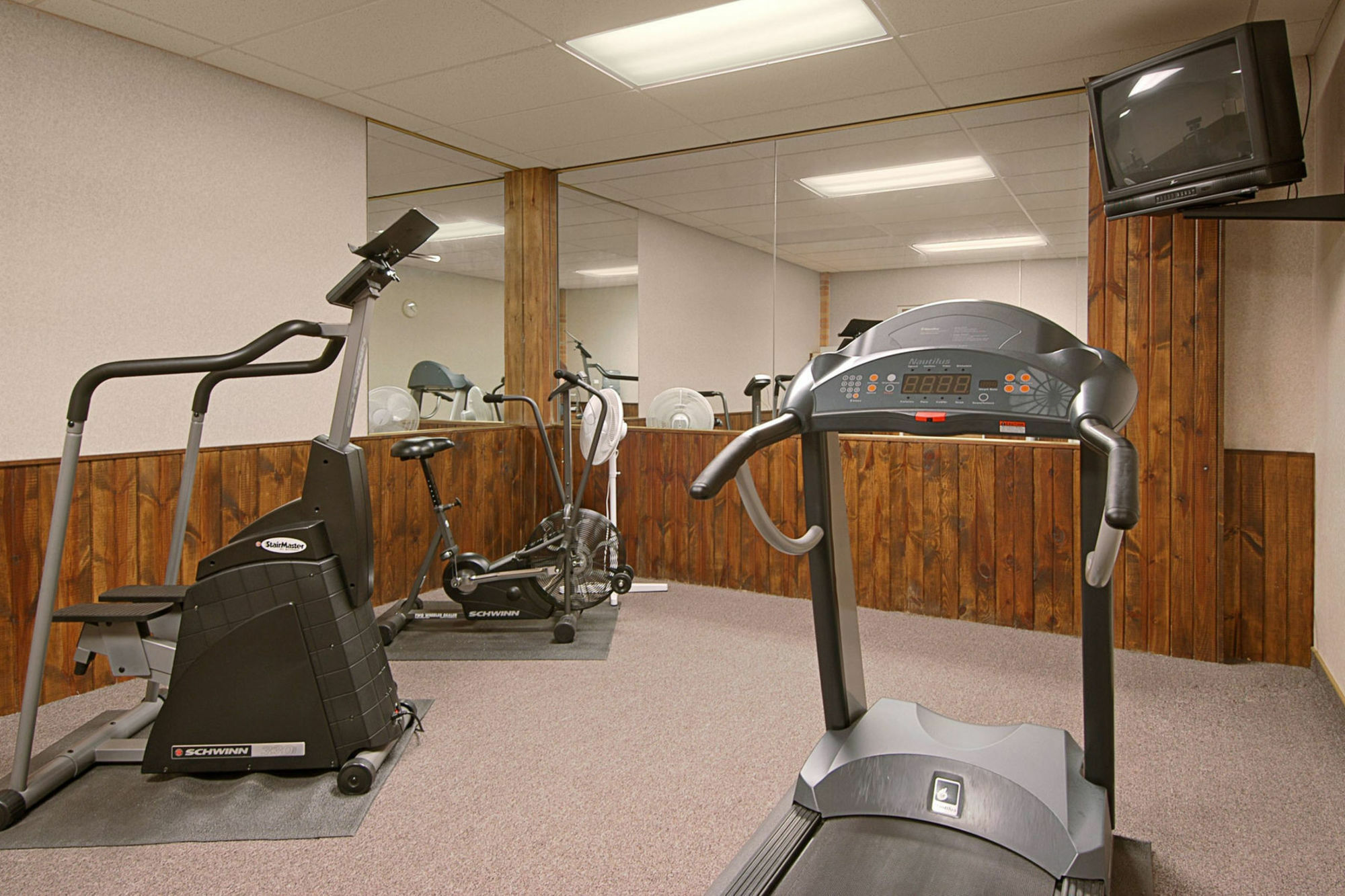 Days Inn By Wyndham West Rapid City Εξωτερικό φωτογραφία